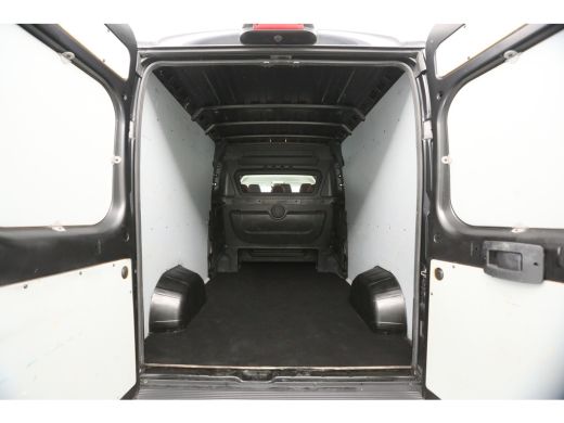 Peugeot Boxer 335 2.2 BlueHDi L3H2 | 140PK | DC | Airco | Camera | Cruise | Navi | Parkeersensoren | Trekhaak ActivLease financial lease