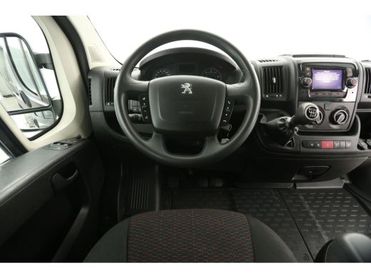 Peugeot Boxer 335 2.2 BlueHDi L3H2 | 140PK | DC | Airco | Camera | Cruise | Navi | Parkeersensoren | Trekhaak ActivLease financial lease
