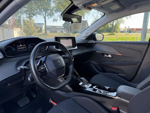 Peugeot e-208 EV Aut. Active Pack 50 kWh | Navi | Carplay | Stoel Verwarming | Cruise Control | ActivLease financial lease