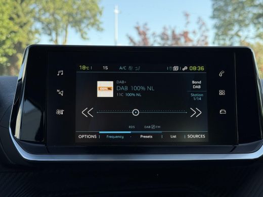 Peugeot e-208 EV Aut. Active Pack 50 kWh | Navi | Carplay | Stoel Verwarming | Cruise Control | ActivLease financial lease