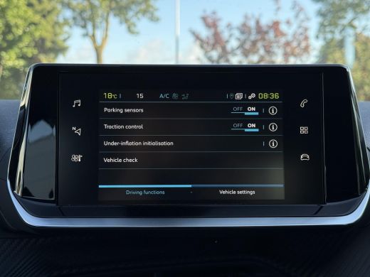 Peugeot e-208 EV Aut. Active Pack 50 kWh | Navi | Carplay | Stoel Verwarming | Cruise Control | ActivLease financial lease