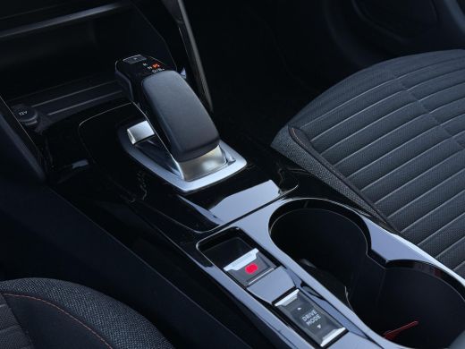Peugeot e-208 EV Aut. Active Pack 50 kWh | Navi | Carplay | Stoel Verwarming | Cruise Control | ActivLease financial lease