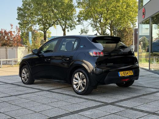 Peugeot e-208 EV Aut. Active Pack 50 kWh | Navi | Carplay | Stoel Verwarming | Cruise Control | ActivLease financial lease