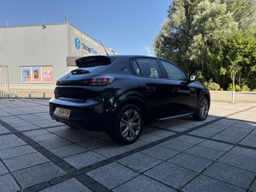 Peugeot e-208 EV Aut. Active Pack 50 kWh | Navi | Carplay | Stoel Verwarming | Cruise Control | ActivLease financial lease