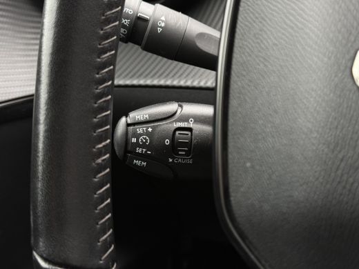 Peugeot e-208 EV Aut. Allure 50 kWh | Navi | Camera | Carplay | ActivLease financial lease