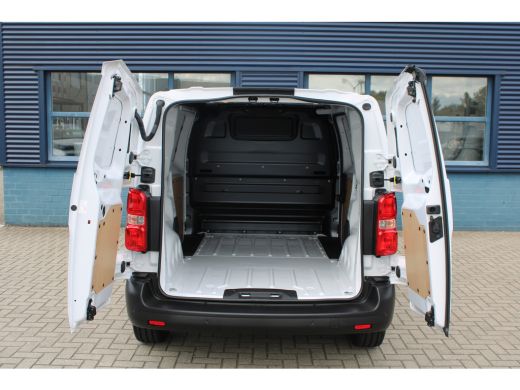 Peugeot Expert L2 2.0 BlueHDi 145 PK | NAVIGATIE | CAMERA | SENSOREN | APPLE CARPLAY/ANDROID AUTO | ActivLease financial lease