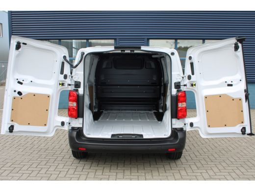 Peugeot Expert L2 2.0 BlueHDi 145 PK | NAVIGATIE | CAMERA | SENSOREN | APPLE CARPLAY/ANDROID AUTO | ActivLease financial lease