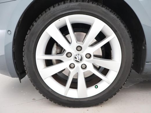 Skoda Octavia Combi 1.0 TSI DSG AUT. STYLE BUSINESS + DIGITALE COCKPIT | SFEERVERLICHTING | CARPLAY | CANTON | ... ActivLease financial lease