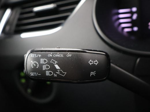 Skoda Octavia Combi 1.0 TSI DSG AUT. STYLE BUSINESS + DIGITALE COCKPIT | SFEERVERLICHTING | CARPLAY | CANTON | ... ActivLease financial lease