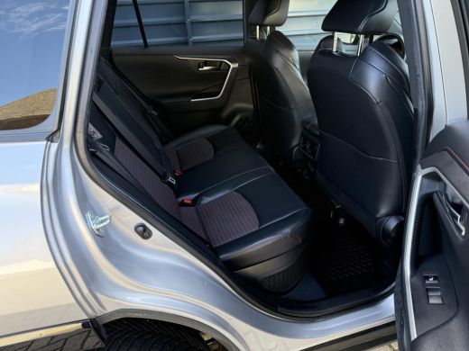 Toyota RAV4 2.5 Plug-in Hybrid AWD Leer stoel/stuurverw Led Apple Camera ActivLease financial lease