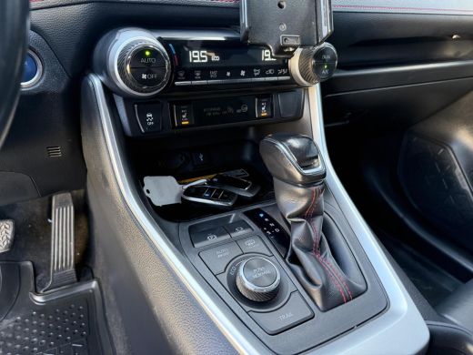 Toyota RAV4 2.5 Plug-in Hybrid AWD Leer stoel/stuurverw Led Apple Camera ActivLease financial lease