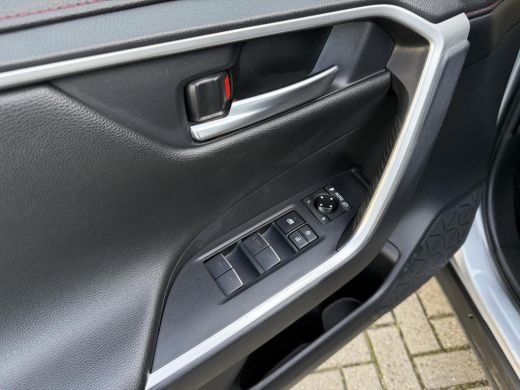 Toyota RAV4 2.5 Plug-in Hybrid AWD Leer stoel/stuurverw Led Apple Camera ActivLease financial lease