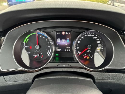 Volkswagen Passat Variant 1.4 TSI PHEV GTE Business | 218 pk | Pano Dak | Trekhaak | IQ Light | ActivLease financial lease