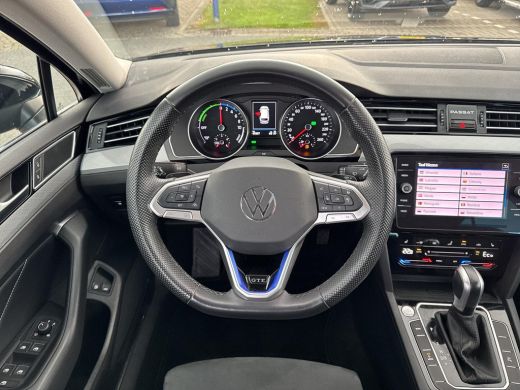 Volkswagen Passat Variant 1.4 TSI PHEV GTE Business | 218 pk | Pano Dak | Trekhaak | IQ Light | ActivLease financial lease