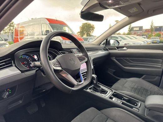 Volkswagen Passat Variant 1.4 TSI PHEV GTE Business | 218 pk | Pano Dak | Trekhaak | IQ Light | ActivLease financial lease