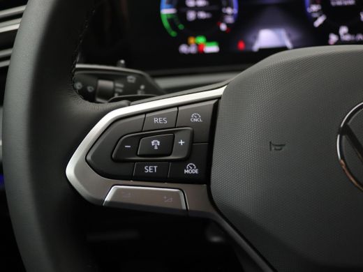 Volkswagen Tiguan 1.5 eHybrid Elegance 204PK DSG Trekhaak, ErgoActive Stoel, Stoelverwarming voor + achter, Stuurwi... ActivLease financial lease