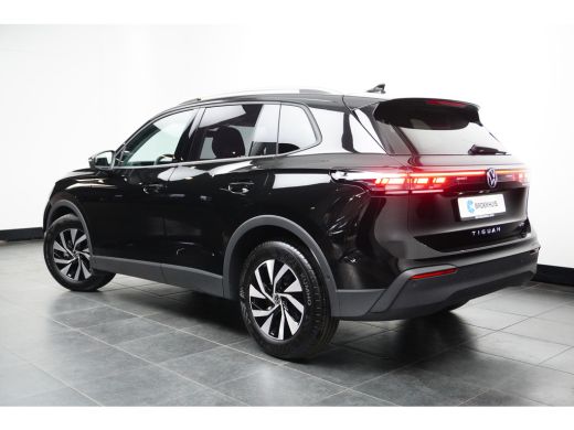 Volkswagen Tiguan 1.5 TSI 150PK DSG-7 Life Edition TREKHAAK | APP. CONNECT | NAVI BY APP | LED | ADAPT. CRUISE ActivLease financial lease