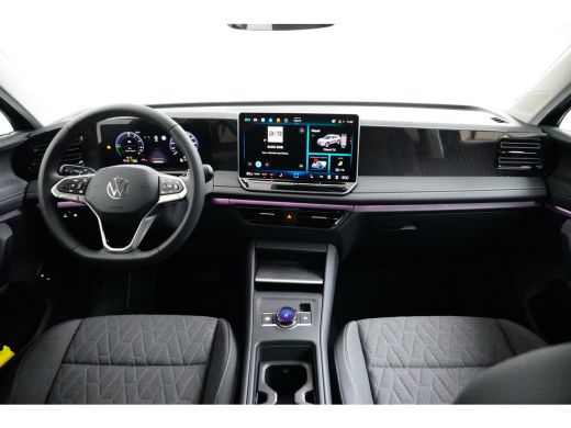 Volkswagen Tiguan Life 1.5 e-Hybrid 204PK | Achteruitrijcamera | Lichtmetalen velgen 18" | Trekhaak elektrisch uitk... ActivLease financial lease