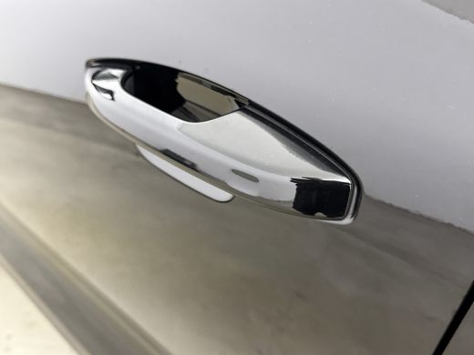 Volvo  C40 Single Motor Extended Range Plus | Leder/Nubuck | Getint glas | Trekhaak | Panoramadak | Adaptiev... ActivLease financial lease