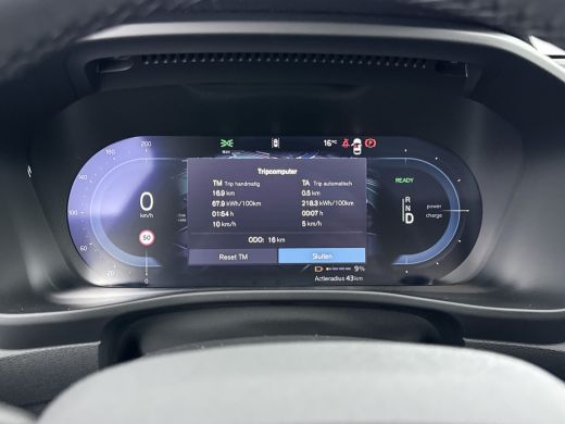 Volvo  C40 Single Motor Extended Range Plus | Leder/Nubuck | Getint glas | Trekhaak | Panoramadak | Adaptiev... ActivLease financial lease