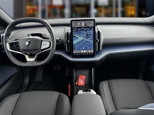 Volvo  EX30 Single Motor Core 18" | Stoel/stuurverwarming | Adaptieve cruise | Parkeercamera | Kunstleder | P... ActivLease financial lease
