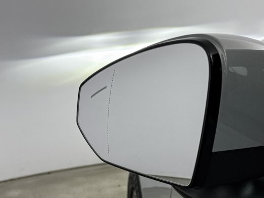 Volvo  EX30 Single Motor Core 18" | Stoel/stuurverwarming | Adaptieve cruise | Parkeercamera | Kunstleder | P... ActivLease financial lease