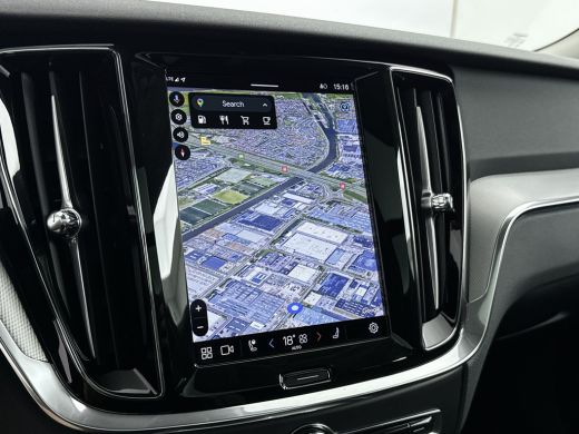 Volvo  V60 B4 Plus Dark 18' | Panoramadak | Trekhaak | Getint glas | Stoel/stuurverwarming | Elektr. verstel... ActivLease financial lease