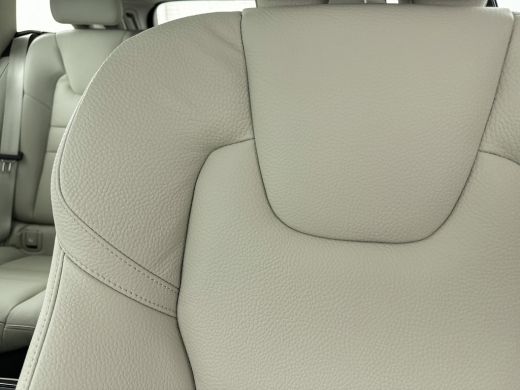 Volvo  V60 T6 Recharge Ultimate Bright 18" | Panoramadak | Blond Leder | Head-up | Elektr. verst. stoelen | ... ActivLease financial lease