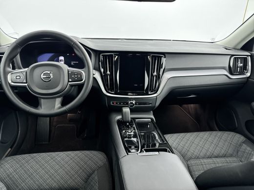 Volvo  V60 T6 Recharge Essential | 18" | Trekhaak | Stoel/stuurverwarming | Getint glas | Parkeerverwarming ... ActivLease financial lease