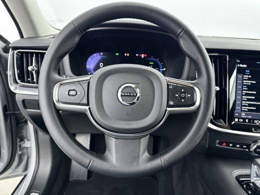 Volvo  V60 T6 Recharge Essential | 18" | Trekhaak | Stoel/stuurverwarming | Getint glas | Parkeerverwarming ... ActivLease financial lease