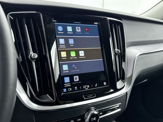 Volvo  V60 T6 Recharge Essential | 18" | Trekhaak | Stoel/stuurverwarming | Getint glas | Parkeerverwarming ... ActivLease financial lease