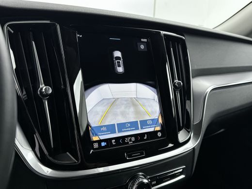 Volvo  V60 T6 Recharge Essential | 18" | Trekhaak | Stoel/stuurverwarming | Getint glas | Parkeerverwarming ... ActivLease financial lease