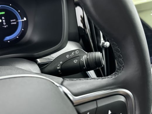 Volvo  V60 T6 Recharge Essential | 18" | Trekhaak | Stoel/stuurverwarming | Getint glas | Parkeerverwarming ... ActivLease financial lease