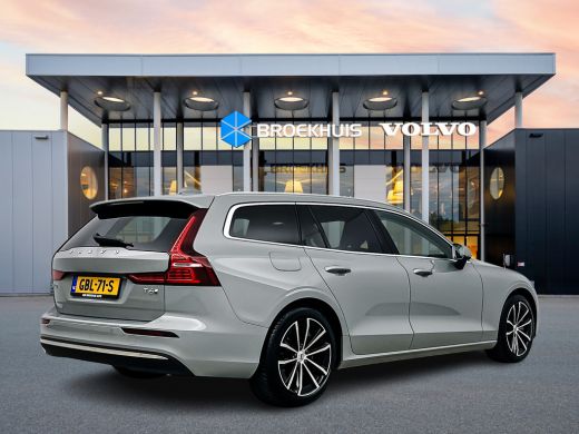 Volvo  V60 T6 Recharge Essential | 18" | Trekhaak | Stoel/stuurverwarming | Getint glas | Parkeerverwarming ... ActivLease financial lease
