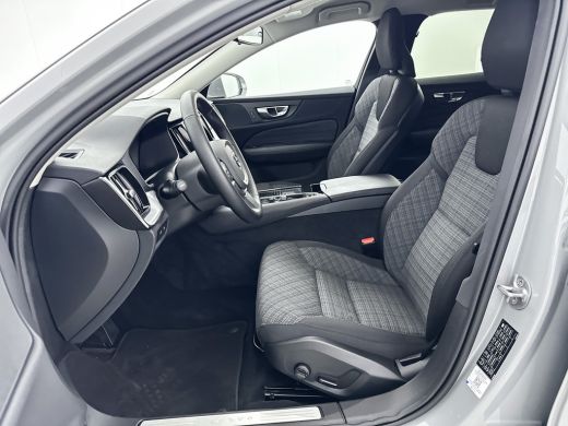 Volvo  V60 T6 Recharge Essential | 18" | Trekhaak | Stoel/stuurverwarming | Getint glas | Parkeerverwarming ... ActivLease financial lease