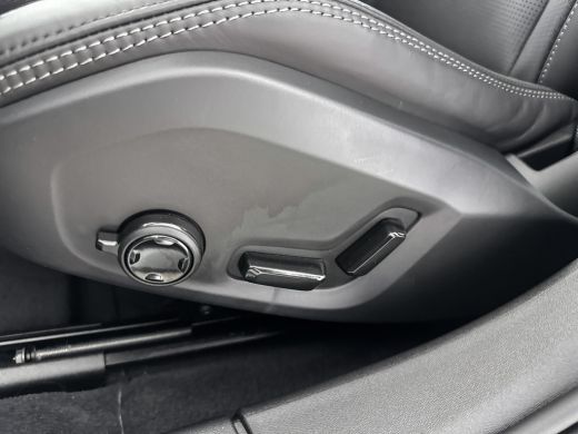 Volvo  V90 T6 Recharge Ultra Bright 20" | Nappa leder | Massage stoelen | 360 Camera | Trekhaak | Panoramada... ActivLease financial lease