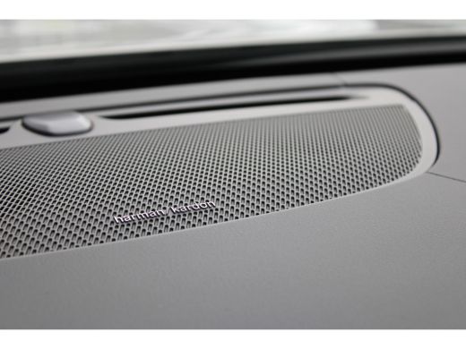 Volvo  V90 T8 Recharge Ultra Dark 20" | Luchtvering | Sportstoelen | Trekhaak | 360 Camera | Getint glas | P... ActivLease financial lease