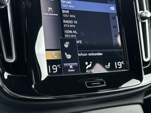 Volvo  XC40 T4 Recharge R-Design Leder/Nubuck | Adaptieve cruise | BLIS | Parkeercamera | Stoel/stuurverwarming ActivLease financial lease