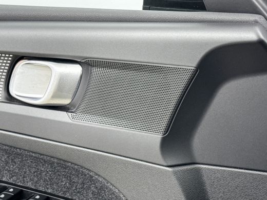 Volvo  XC40 T4 Recharge R-Design Leder/Nubuck | Adaptieve cruise | BLIS | Parkeercamera | Stoel/stuurverwarming ActivLease financial lease