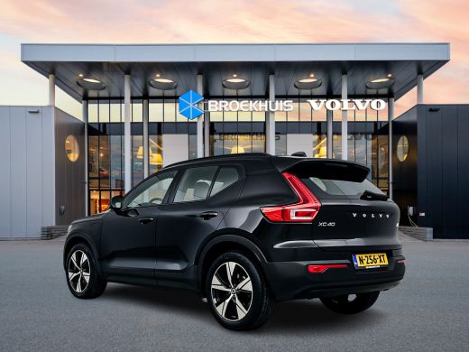 Volvo  XC40 T4 Recharge R-Design Leder/Nubuck | Adaptieve cruise | BLIS | Parkeercamera | Stoel/stuurverwarming ActivLease financial lease