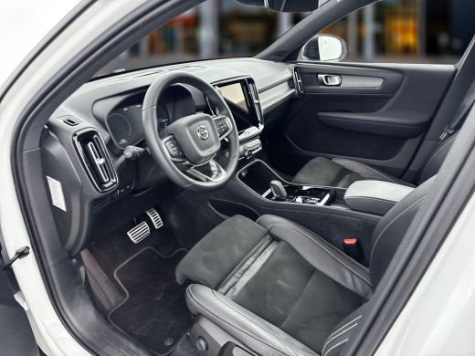 Volvo  XC40 1.5 T5 Recharge R-Design | 19" | Leder/Nubuck | Panoramadak | Trekhaak | Adaptieve cruise | Stoel... ActivLease financial lease