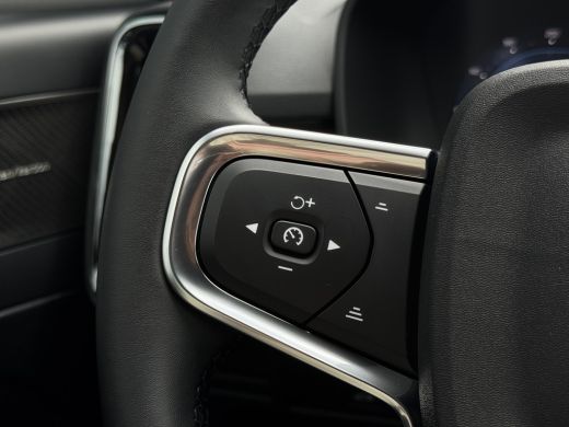 Volvo  XC40 2.0 B4 Plus Dark | Harman/Kardon | Pilot Assist | Trekhaak | Camera | ActivLease financial lease