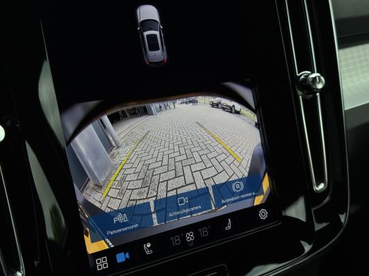 Volvo  XC40 2.0 B4 Plus Dark | Harman/Kardon | Pilot Assist | Trekhaak | Camera | ActivLease financial lease