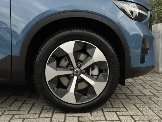 Volvo  XC40 2.0 B4 Plus Dark | Harman/Kardon | Pilot Assist | Trekhaak | Camera | ActivLease financial lease