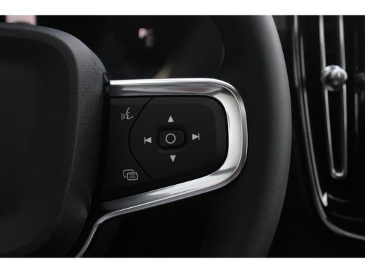 Volvo  XC40 Single Motor Extended Range Ultra 20" | Pixel LED | Microtech / Nubuck bekleding | Getint glas | ... ActivLease financial lease