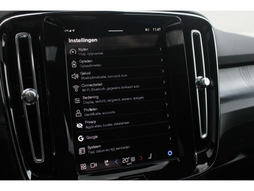 Volvo  XC40 Single Motor Extended Range Ultra 20" | Pixel LED | Microtech / Nubuck bekleding | Getint glas | ... ActivLease financial lease