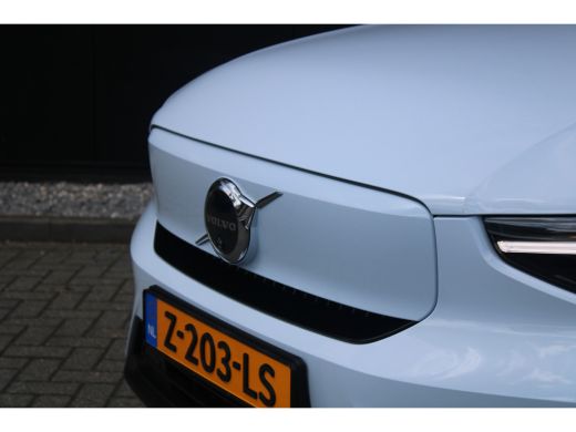 Volvo  XC40 Single Motor Extended Range Ultra 20" | Pixel LED | Microtech / Nubuck bekleding | Getint glas | ... ActivLease financial lease