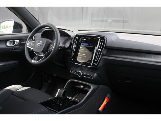 Volvo  XC40 Single Motor Extended Range Ultra 20" | Pixel LED | Microtech / Nubuck bekleding | Getint glas | ... ActivLease financial lease