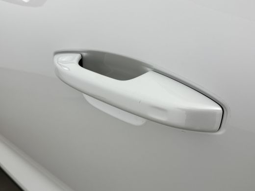 Volvo  XC40 Single Motor Extended Range Ultimate | Kunstleder | 360 Camera | Harman Kardon | Panoramadak | El... ActivLease financial lease