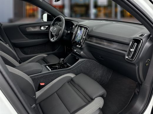 Volvo  XC40 Single Motor Extended Range Ultimate | Kunstleder | 360 Camera | Harman Kardon | Panoramadak | El... ActivLease financial lease